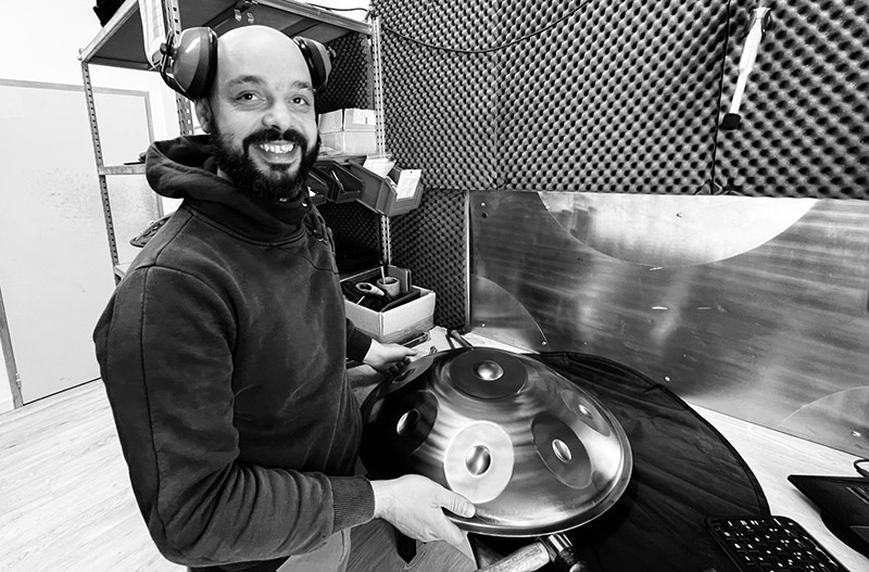 Fabricant de handpan Spacedrum - Elie Metal Sounds